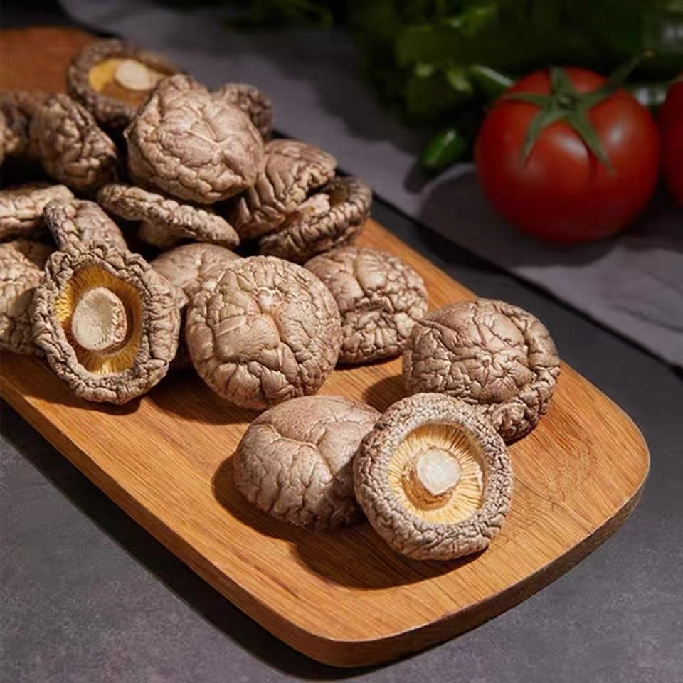 Dried Mushroom Black/White/Big White/Pearl Flower/Japan Mei Shan Mushroom 3-4cm/6+-cm/2cm+-/3+- 200G/250G